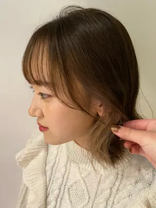 ミディアム カラー ベージュカラー🐑 レイヤー🤎塚原優芽のヘアスタイル
