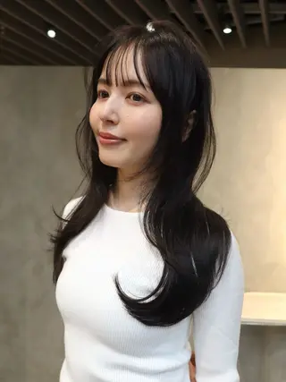 セミロング LEANE THE TOKYO所属・大人レイヤー 🍃外苑前/荒谷進介のヘアスタイル