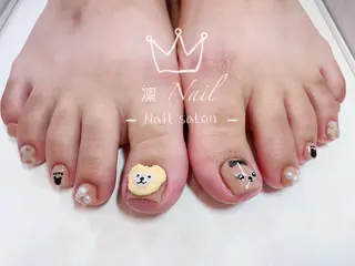 ショート カラー ネイル Lea NAILsalon所属・Le’a NailSalonのネイルデザイン