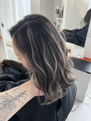 ミディアム カラー ROBIN所属・指名数No.1 /NAOYAのヘアスタイル