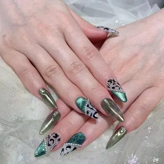 ネイル Queens みなみのネイルデザイン