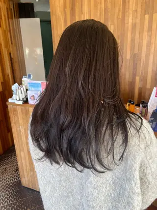 ロング TAKAHASHI REIKAのヘアスタイル