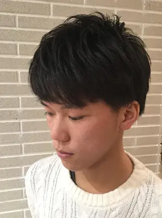 メンズ ブリーチ/ヘアケア/ 艶髪/イギチハルのヘアスタイル