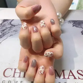 ネイル Guarendo錦糸町店所属・ガレンドウ 白澤 愛子のネイルデザイン