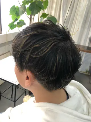 ショート カラー メンズ Mariana雛/ 西大分/ハイライトのヘアスタイル