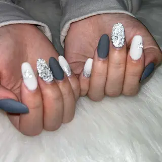 ネイル y.na _nail_のネイルデザイン