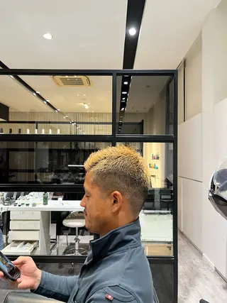 ショート メンズ 亀井 慎太郎のヘアスタイル