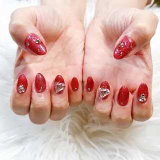 ネイル 根津 綾子のネイルデザイン