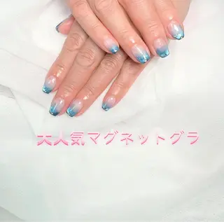 ネイル pink ladyサロン所属・べ にのネイルデザイン