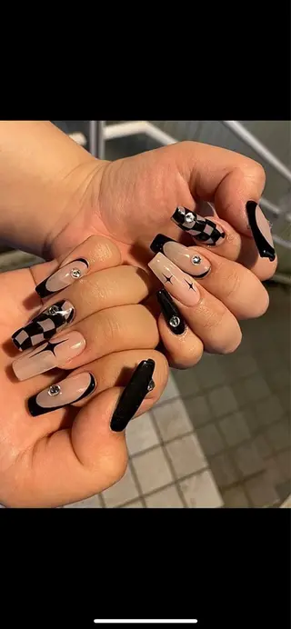 ネイル ONIKA nail 表参道所属・ネイリスト fujiiのネイルデザイン