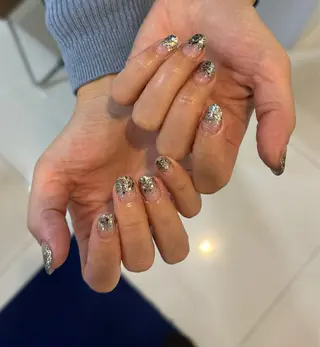 ネイル Blue Reef 四谷三丁目所属・たかの はづきのネイルデザイン