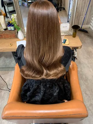 ロング カラー ヘアアレンジ hair design HARE所属・𝑯𝑨𝑹𝑬 🧦𝑨𝑶𝑰のヘアスタイル