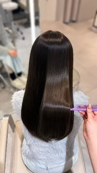 ロング 山中 萌百花のヘアスタイル