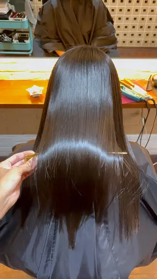 ロング CoCooN TAKUMAのヘアスタイル