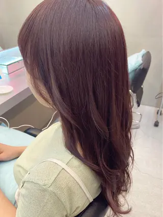 ロング カラー 岡野 静華のヘアスタイル
