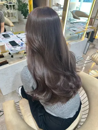 ロング カラー Akane レイヤー/艶カラーのヘアスタイル