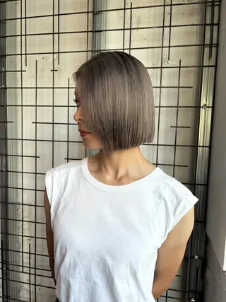 カラー AYANE 韓国ヘア /レイヤーカットのヘアスタイル