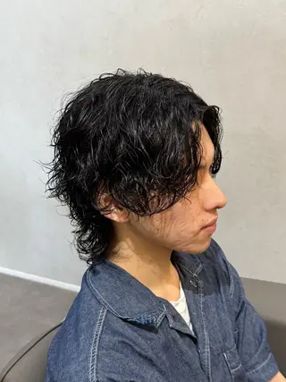 ミディアム パーマ メンズ Salon de Qualia(サロンドクオリア)所属・杉下　涼/ハイトーン /髪質改善/パーマのヘアスタイル