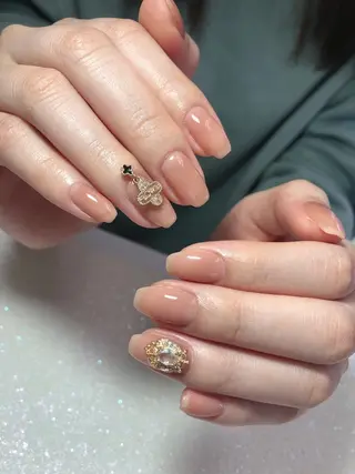 ネイル Flowerネイルサロン所属・. yukiのネイルデザイン