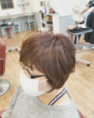 ショート カラー 菅原 綾のヘアスタイル