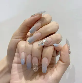 ネイル Queens 榊 まおのネイルデザイン