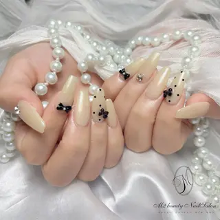 ネイル M2 BEAUTY Rionのネイルデザイン