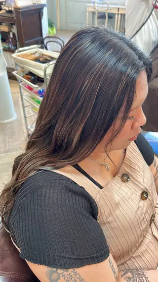 ロング カラー アオバ / ハイトーンカラーのヘアスタイル