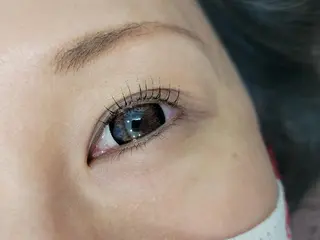 マツエク・マツパ shalm hair lounge所属・風間 莉緒のマツエク・マツパデザイン