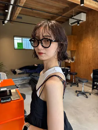 ショート 似合わせカット / 地毛風ストレートのヘアスタイル