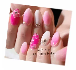 ネイル ﾈｲﾙﾙｰﾑﾘｯｶ 𝐦𝐚𝐲𝐮のネイルデザイン