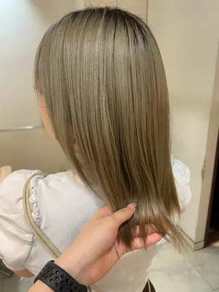 ミディアム 小森 永のヘアスタイル