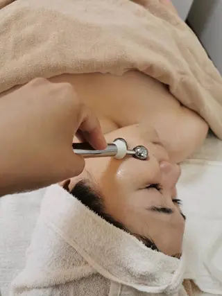 ニキビケア◇ニキビ跡 レゾン京橋店 八崎のエステ・リラクイメージ