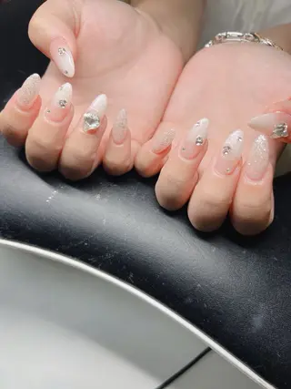 ネイル Lee Nailsのネイルデザイン