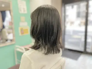 セミロング 佐々木 菜摘のヘアスタイル