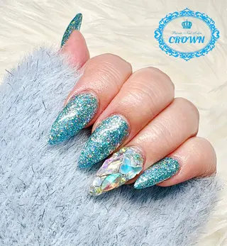 ネイル CROWN プライベートサロンのネイルデザイン