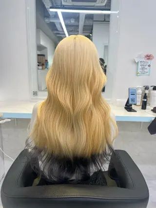 ロング カラー ブリーチカラー 🩵MIZUKIのヘアスタイル