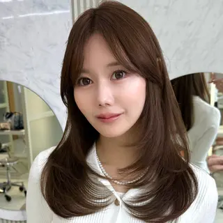 セミロング カラー 似合わせレイヤー/ 透明感カラーのヘアスタイル