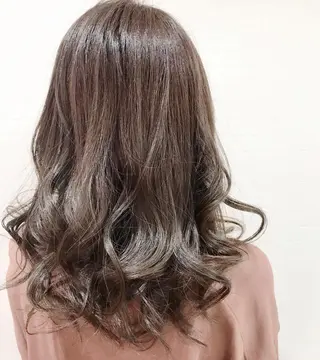 セミロング カラー GRANLUSSO 〜グランルッソ駅前店所属・木口 嘉美のヘアスタイル