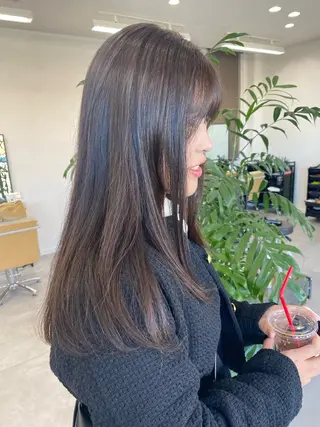 セミロング CIEN所属・松下 育未のヘアスタイル