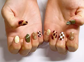 ネイル VIERU 🌈🎀💖のネイルデザイン