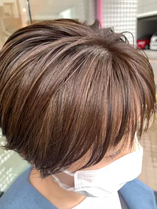 ショート カラー DiMPlE  ディンプル所属・🌸スタイリスト 山浦美恵のヘアスタイル