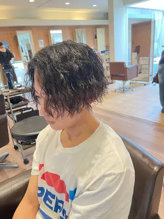 パーマ メンズ エアフローウィズザガーデン所属・村松 寛太のヘアスタイル