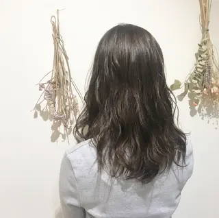 セミロング カラー ヘアアレンジ 髪質改善period.所属・いしかわまい🎀 髪質改善特価サロンのヘアスタイル