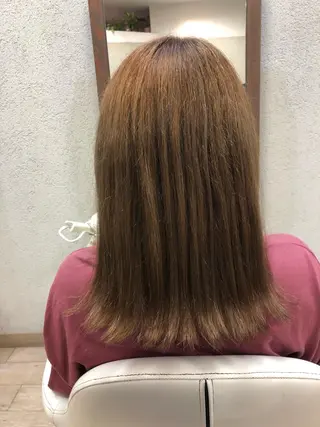 セミロング カラー 阿部 美咲のヘアスタイル