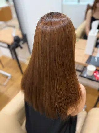 ロング 黒地 陽菜のヘアスタイル