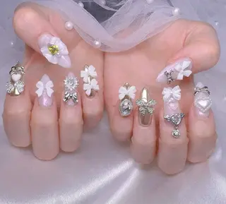 ネイル UMI ネイルサロン新宿🎀のネイルデザイン