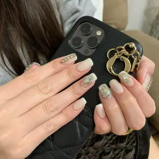 ネイル emanon 新宿東口店所属・nailist akariのネイルデザイン