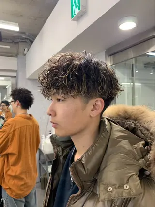 ミディアム パーマ メンズ 💈メンズ特化💈 barberコウヨウのヘアスタイル