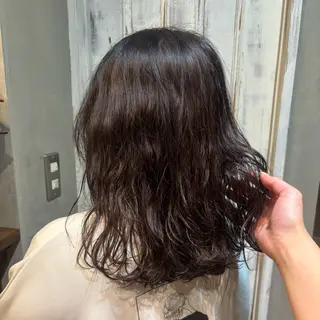 ミディアム パーマ saya 🧸 カット/縮毛矯正のヘアスタイル