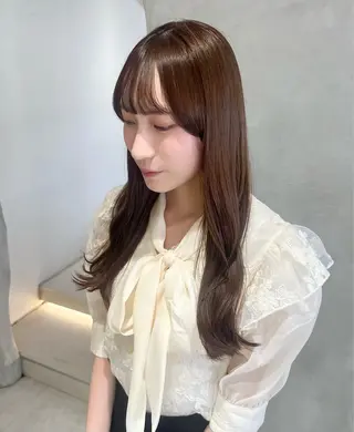 ロング カラー effect横浜所属・切りっぱなしボブ/ 艶カラー/綾莉のヘアスタイル